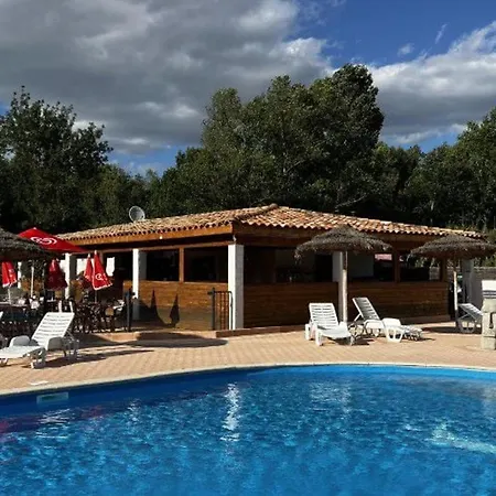 Mobil Avec Terrasse Dans Le D'anduze - Api-1-52-256 Campeggio