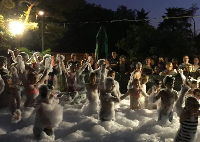 Mobil Avec Terrasse Dans Le D'anduze - Api-1-52-256 * Massillargues-Attuech